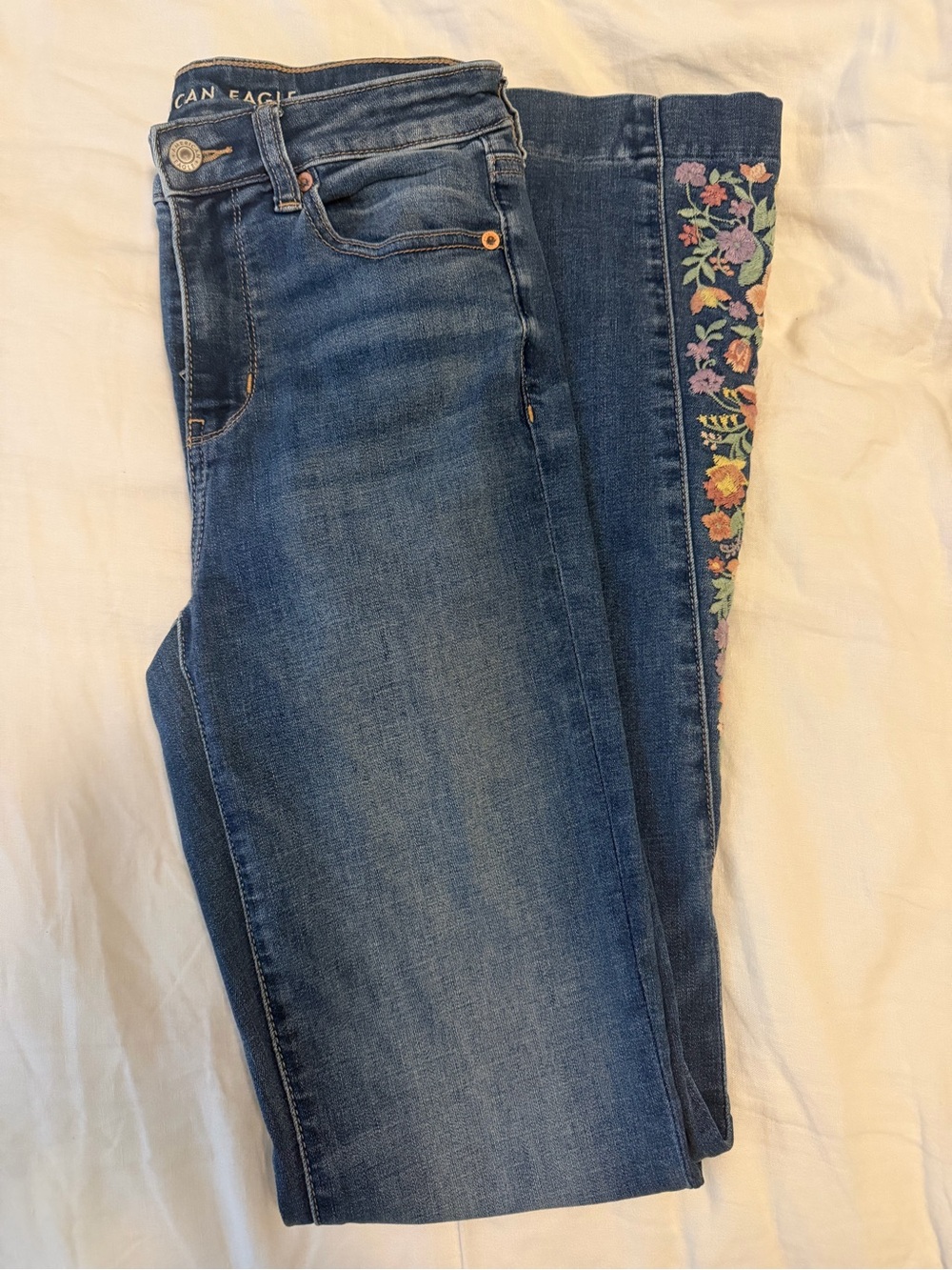 AE Super High Waisted Embroidered Flare Jeans 4 XLong